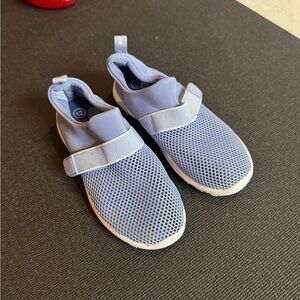 5/$25 Cat & Jack girls water shoes, size 12